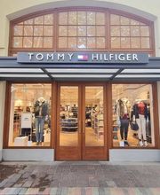 Tommy Hilfiger Outlet immagine 1
