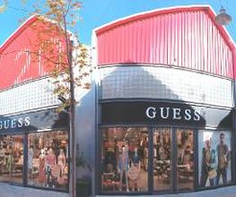 GUESS imagen 1