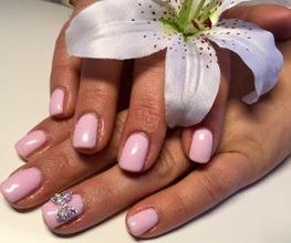 DK Nails Fußpflege & Nageldesign Bild 16