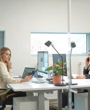 BUZZINTALENTS ist eine renommierte Influencer-Agentur aus Köln, die sich darauf spezialisiert hat, Marken und Menschen zusammenzubringen und herausragende Influencer-Kampagnen zu entwickeln. Als Full-Service Influencer Agentur platzieren wir Marken, Produkte und Botschaften in perfekte Inszenierung und erreichen damit Deinen individuellen Zielkunden: effektiv, zielorientiert und in professionellster Umsetzung.
