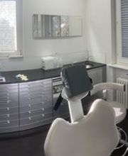 Dr. med. dent. Karamousli S.Tanja Bild 7