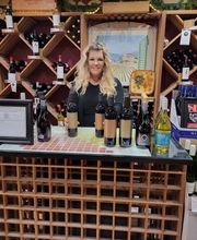 T & R Wines & Liquors image 3