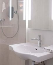 B&B HOTEL Louveciennes image 7