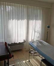 Praxis Dr. med. CHEN | Akupunktur und TCM | FMH Orthopädie Bild 12