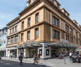 MANOR Yverdon Bild 2