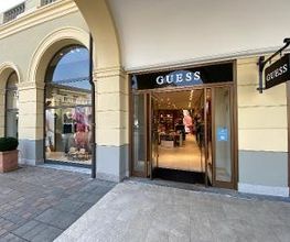 GUESS immagine 1
