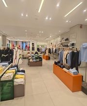 Overall View - In-Store