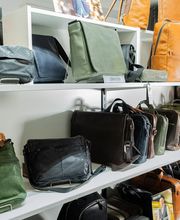 Pilhofer, Baby & Kind, Lederwaren Bild 6