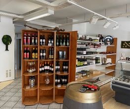 La Bodega Wein & Delikatessen