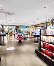 Douglas Wolfsburg City-Galerie Bild 4