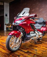 HONDA Motos Cannes Cavallari Motorbike image 8