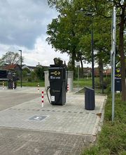 EWE Go HOCHTIEF Ladepartner-Ladestation Bild 2