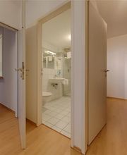 Guest room bath