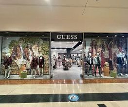 GUESS immagine 2