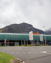 batiment-de-la-pharmacie-sun-store-martigny-cristal