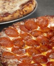 Oggi's Sports | Brewhouse |Pizza image 2