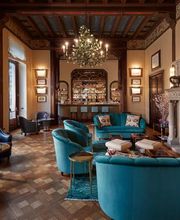 CO.MO Bar & Bistrot - Indoor Bar Room