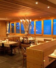 Hotel Bettmerhof neue Restaurantpolster für Bänke