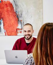 S-thetic Frankfurt | Schönheitschirurgie & Ästhetische Behandlungen Bild 9