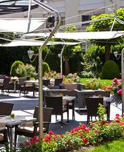 Terrasse avec jardin à Warwick Reine Astrid - Lyon