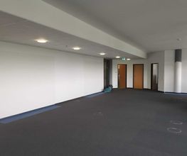 Büro 2.jpeg