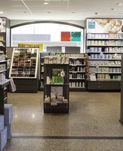 intérieur-de-la-pharmacie-amavita-pulliérane