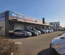 Rent A Car image 7