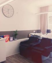 Meistersalon I. D., Iksel Berger & Denise Geiger Bild 2