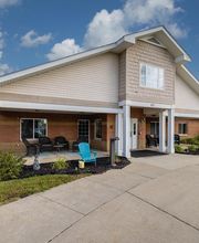 Courtyard Estates at Hawthorne Crossing image 2