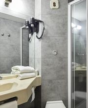 B&B HOTEL Marne-la-Vallée Chelles image 8