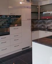 Küchensanierung in Wünnewil