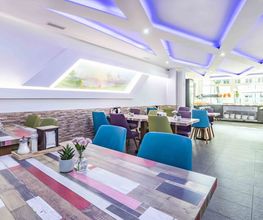 DIVAN Café