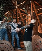WoodCutter Köln - Axt werfen und Bier trinken