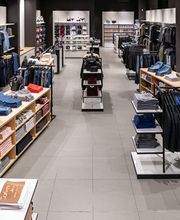 Calvin Klein Outlet immagine 4