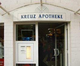 Aussenansicht der Kreuz-Apotheke