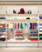 Boutique Lacoste Ternes - Vue intérieure