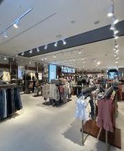 GUESS immagine 4