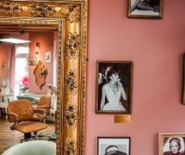 Frauenzimmer Bild 5