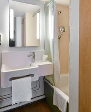 B&B HOTEL Toulouse Cité de l'Espace Mouchotte image 7