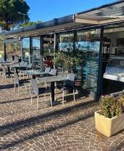 Terrasse sur le Port de La Londe