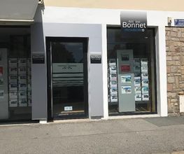 Laforêt Immobilier Auray image 2