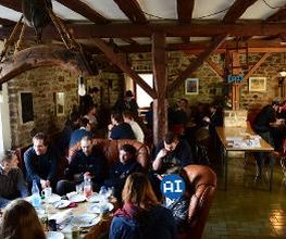 Meeting im Gastraum