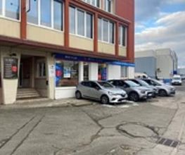 Rent A Car image 6