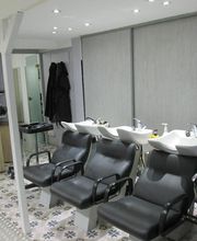 Salon Bruno image 6