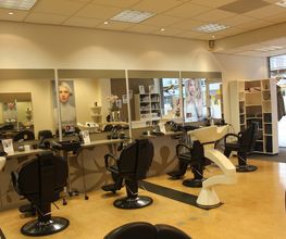 Kniest Hair en Beautysalon