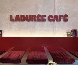 Ladurée Café Victor Hugo image 3