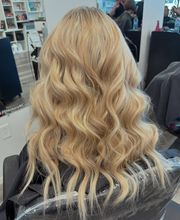 Fantastic Sams Cut & Color image 10