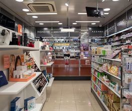 interieur-de-la-pharmacie-sun-store-pully