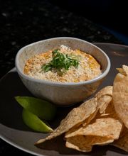 No Man's Land Cocktail Parlor & Eatery image 3