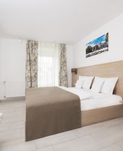 Komfortzimmer im Haupthaus mit Balkon, Altes Eishaus Hotel in Gießen